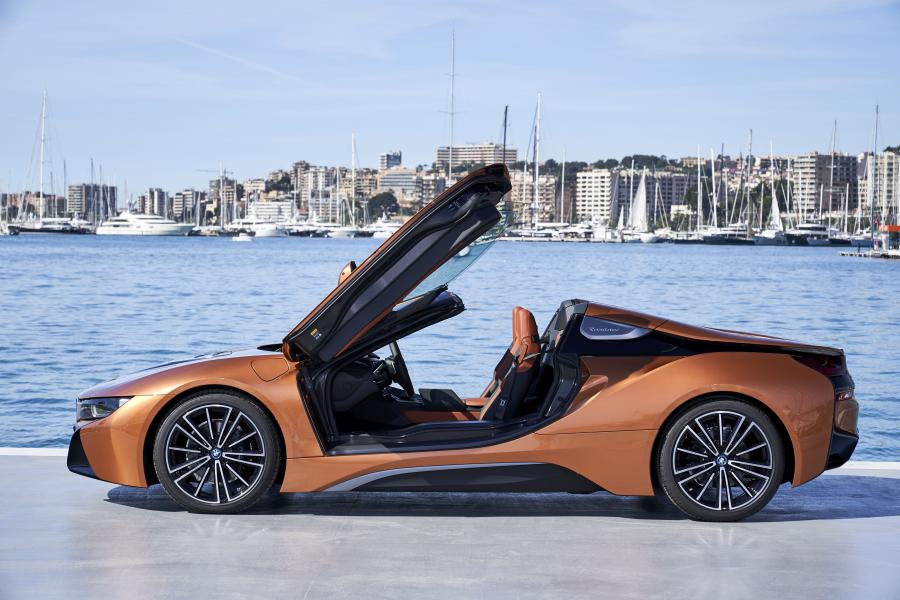  BMW i8 Roadster (I15) 2018 года  (WW) (фото 182 из 198)